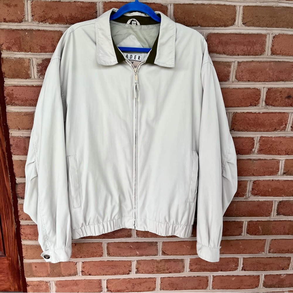 Men’s lightweight jacket. Excellent condition and quality. XL (unisex)